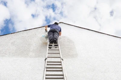 Peinture extérieure à Outrepont — façades et ravalement